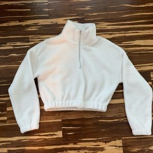 Cropped 1/4 pullover